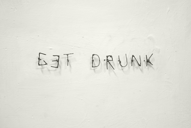 Charlotte Beaudry : Get Drunk